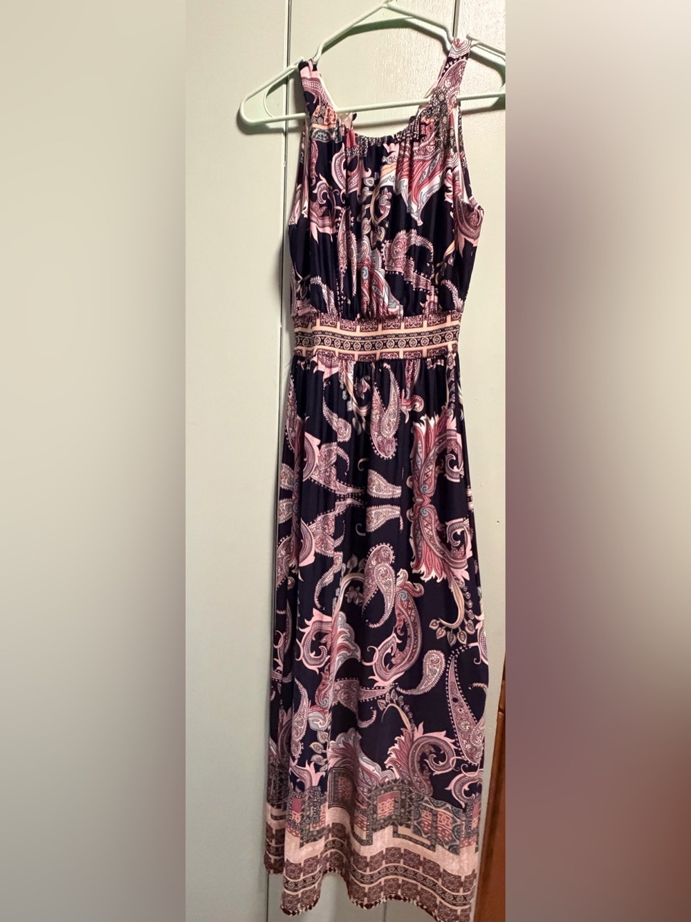 Gilli Black and Blush Paisley Maxi Dress